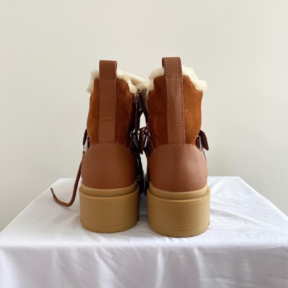 New Valentino Platform Heel Winter Booties - Picture 2 of 4